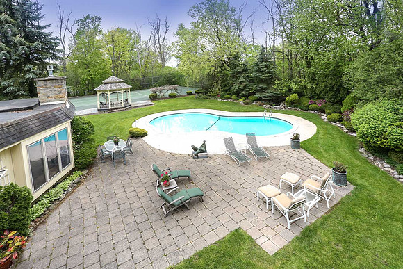 65 Lebrun Cir.  Amherst 5