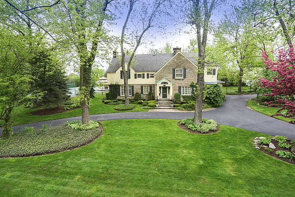 65 Lebrun Cir.  Amherst 2